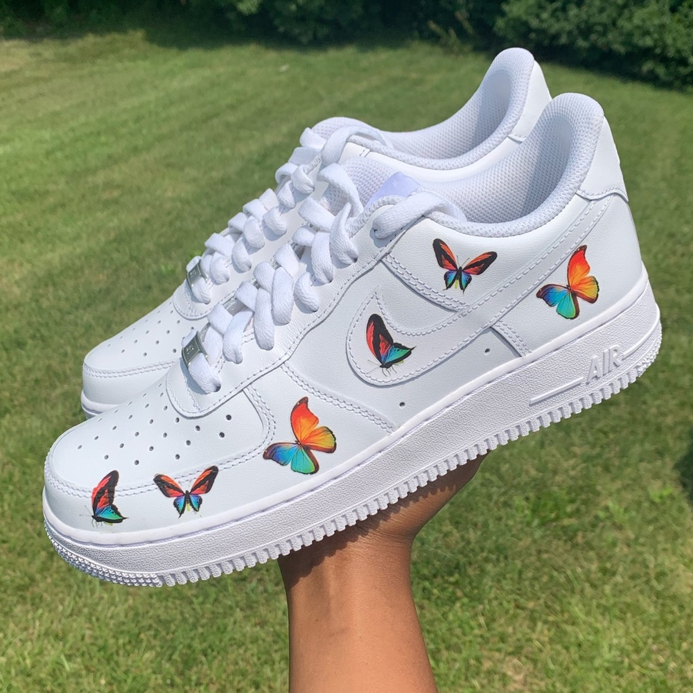 Custom Air Force 1’s - Picture 3 of 6